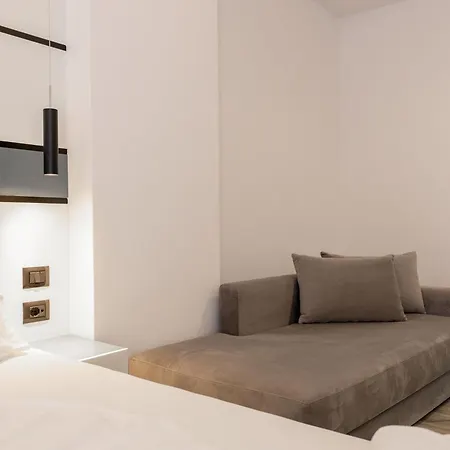 Admiro Hotel 4*