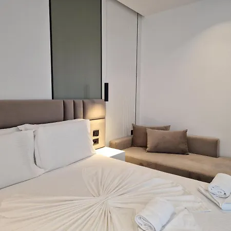 Admiro Hotel