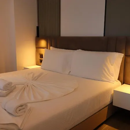 Admiro Hotel 4*