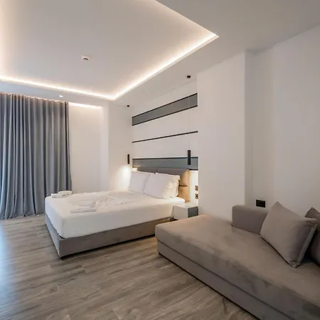 Admiro Hotel 4*